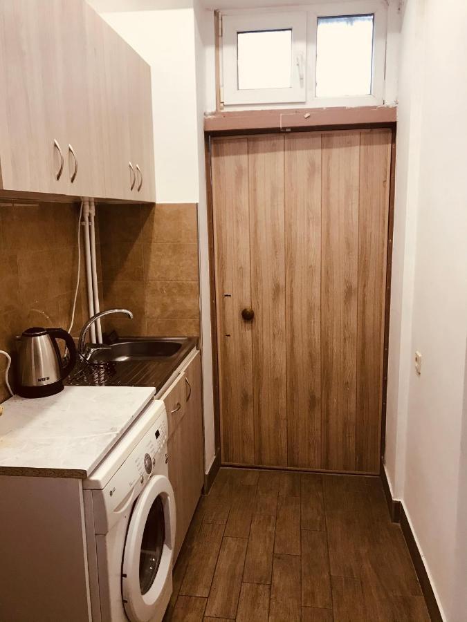Studio Apartment Near Republic Square Jerevan Buitenkant foto